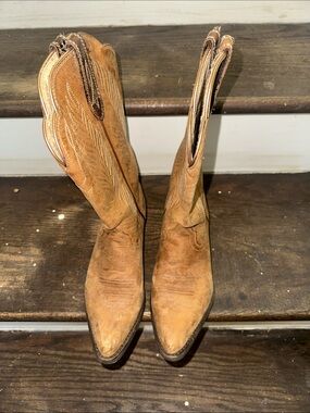 Ariat Women’s Size 7 Brown Leather Western Cowboy Boots